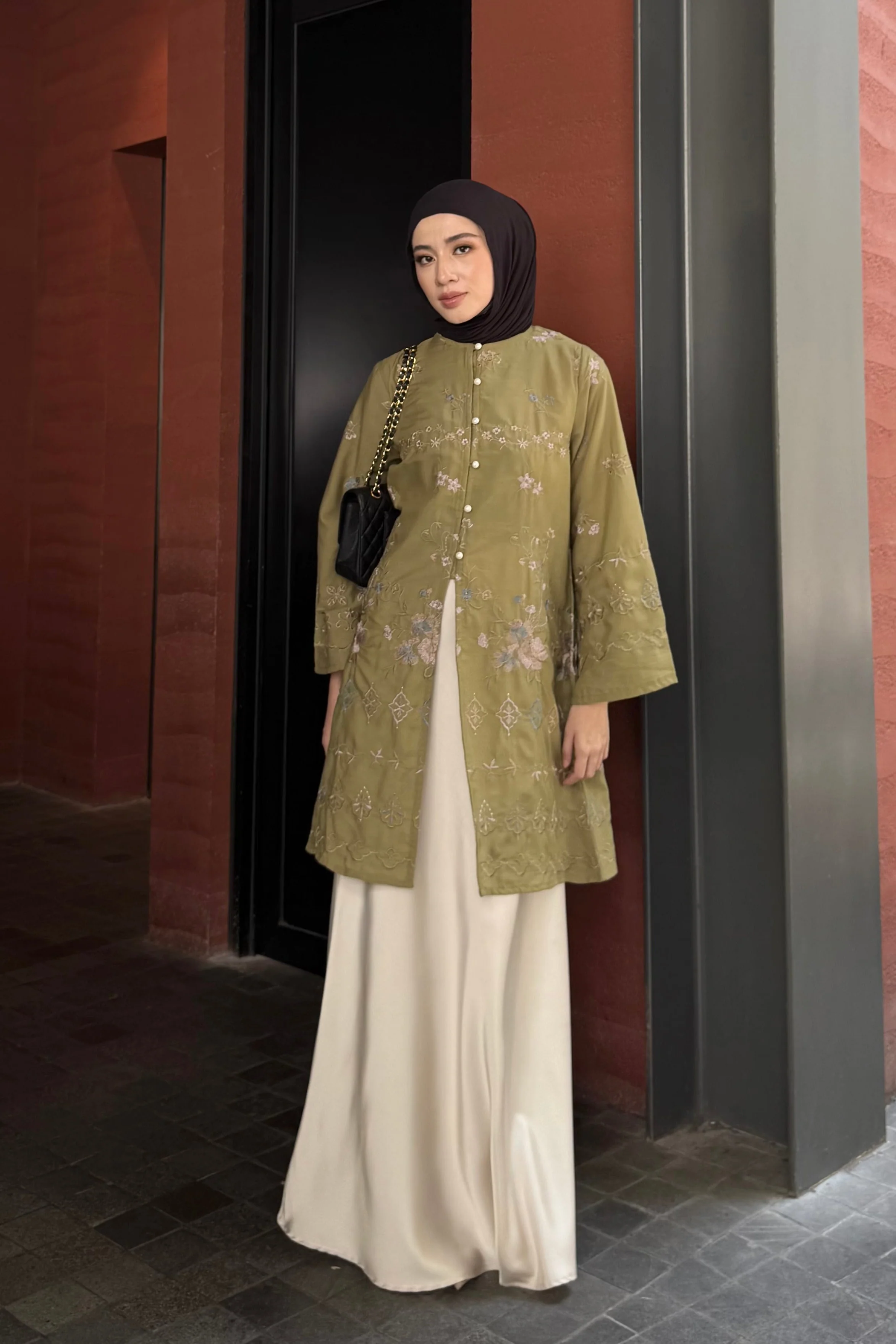 Rayana Tunic Series - Long Tunik Wanita Elegan Dan Mewah Bahan Cotton Spesial Hari Raya - Image 17